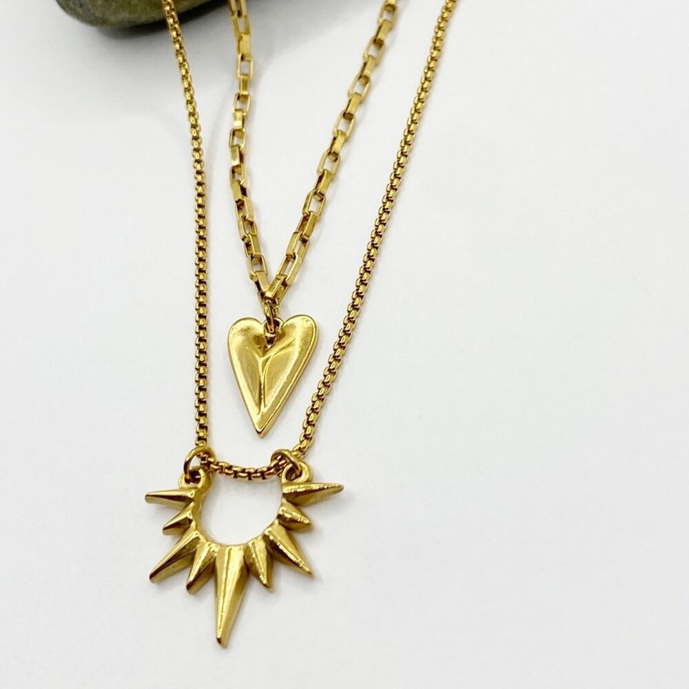 NEW Gold Layered Heart & Sunburst Pendant Necklace